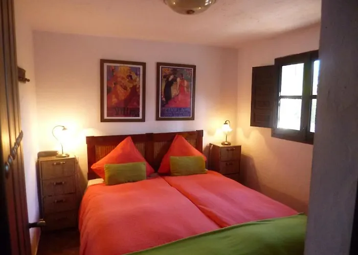 Toro Vista Casita - 1-2 Bedrooms
