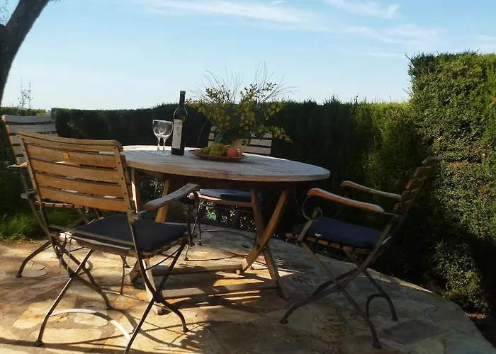 Toro Vista Casita - 1-2 Bedrooms